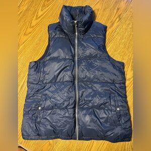 Woman’s Size M Old Navy Puffer Vest